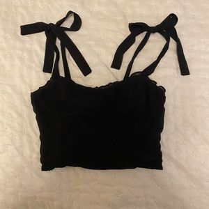 Black shoulder tie crop top—Audrey 3+ 1 size small